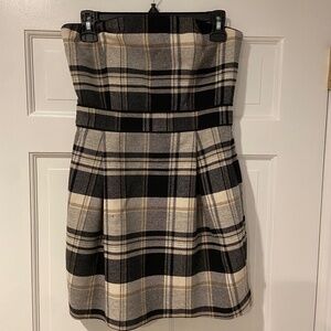 French Connection Strapless Plaid Mini Dress – Size 6 (70% Virgin Wool Blend)